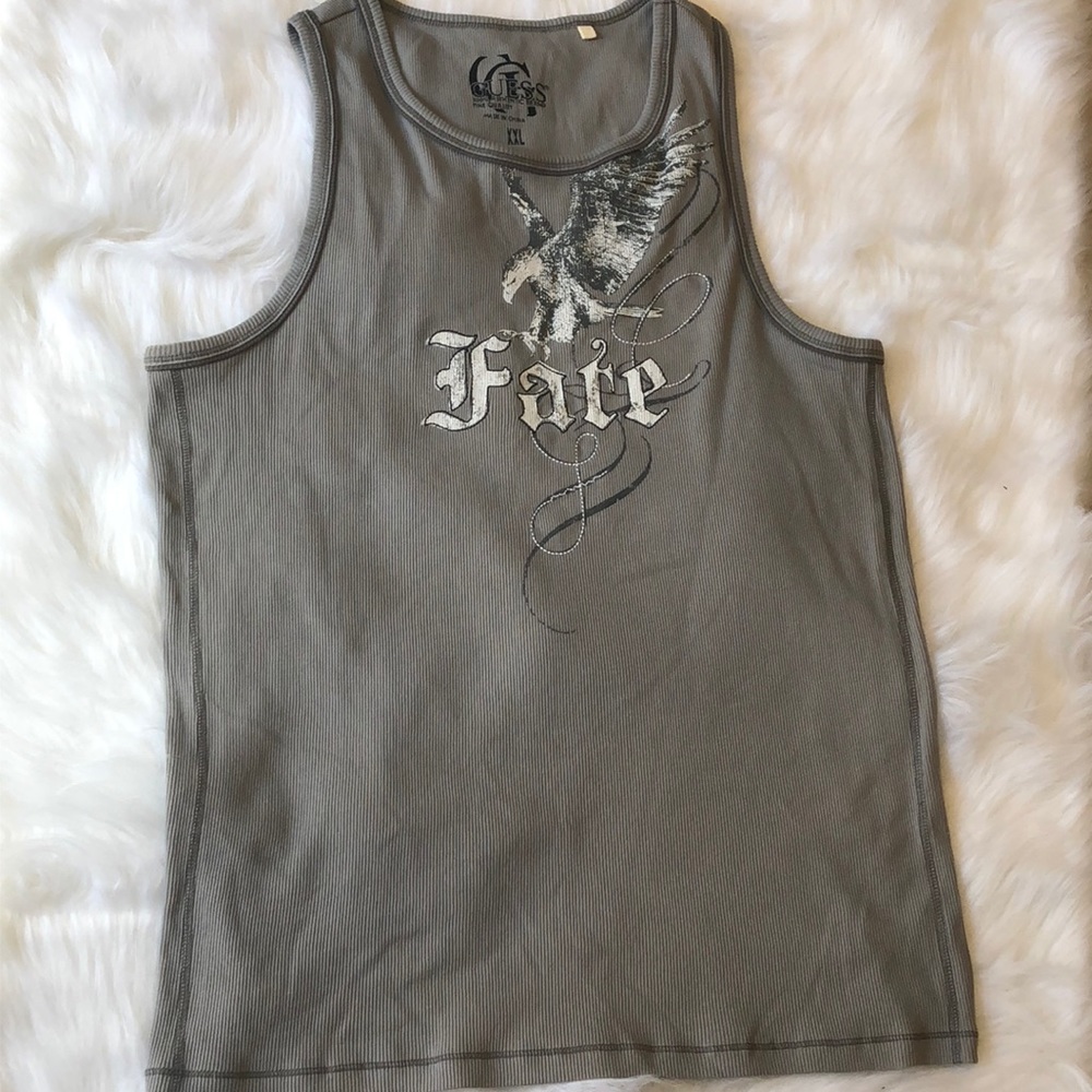 💜Men’s Guess cut off shirt